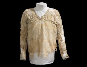 История  возникновения рубашек: предмет роскоши в древности